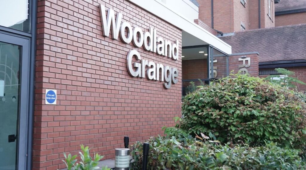 Sign showing the Woodland Grange Hotel, Leamington Spa